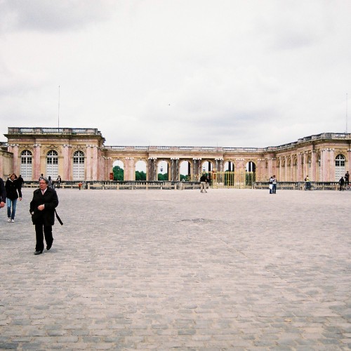 Trianon... Trianon...